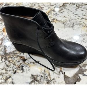 Clark’s Original Wedge Boot Black Leather Sz 7.5